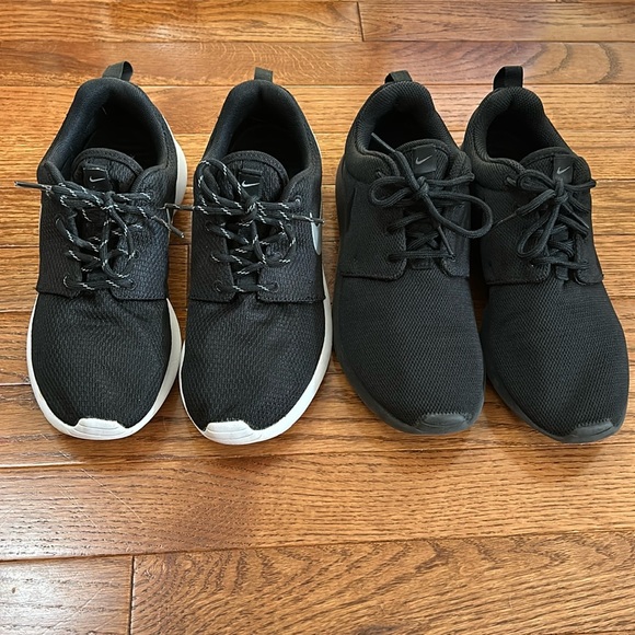 2 Pairs Nike Roshe Women’s US size 6.5 - Picture 1 of 13